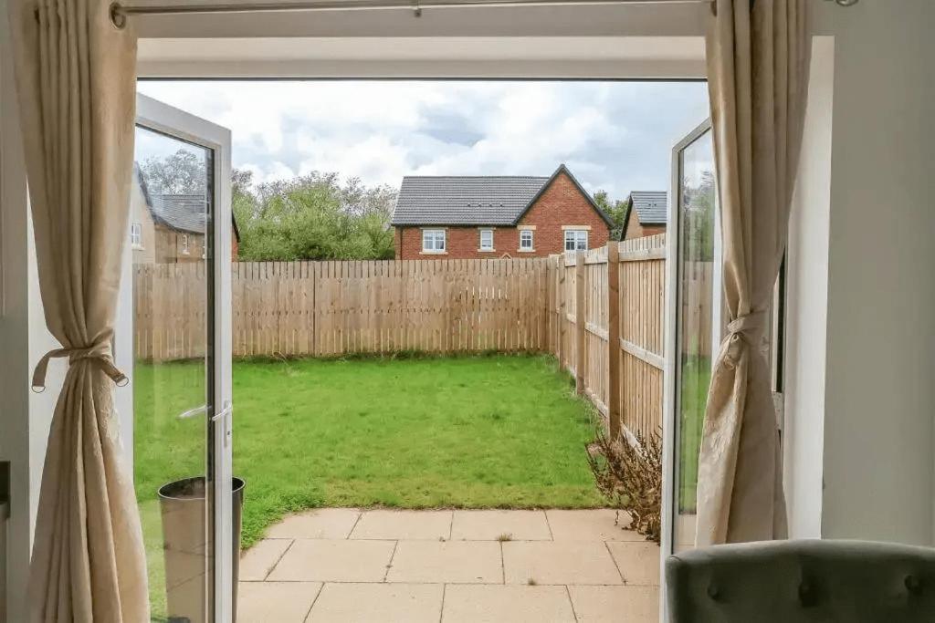 3 Bed Home In Peaceful Village Darlington Middleton One Row 외부 사진